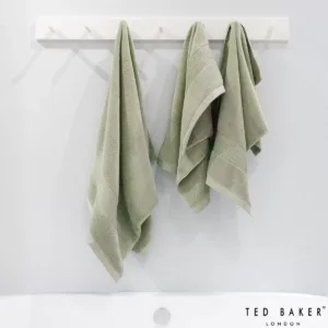 hang towel