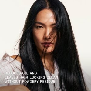 Absorbs oil for a fresh, clean look