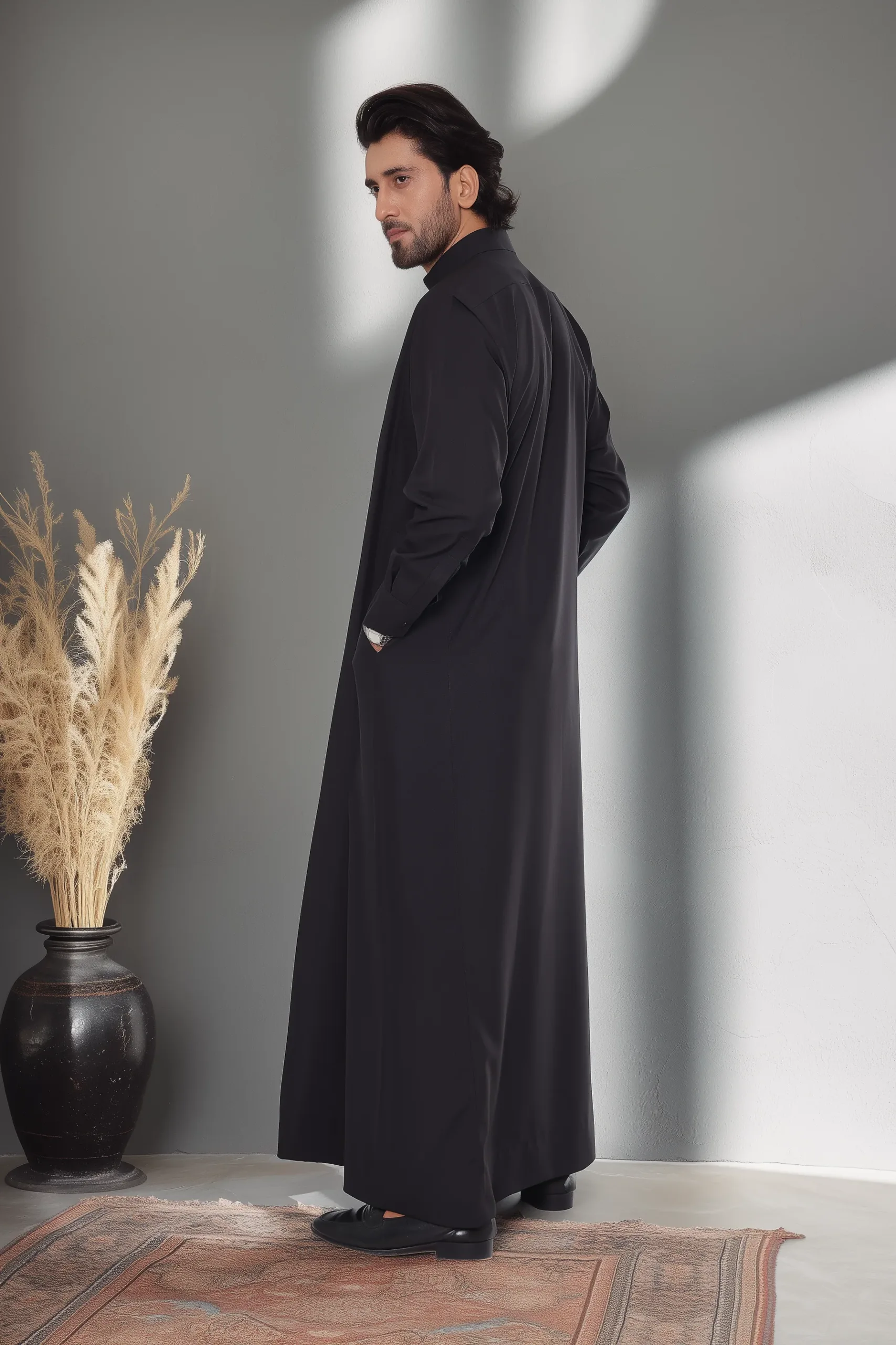 Traditional Saudi thobe mens clothing Traditional Saudi thobe mens clothing