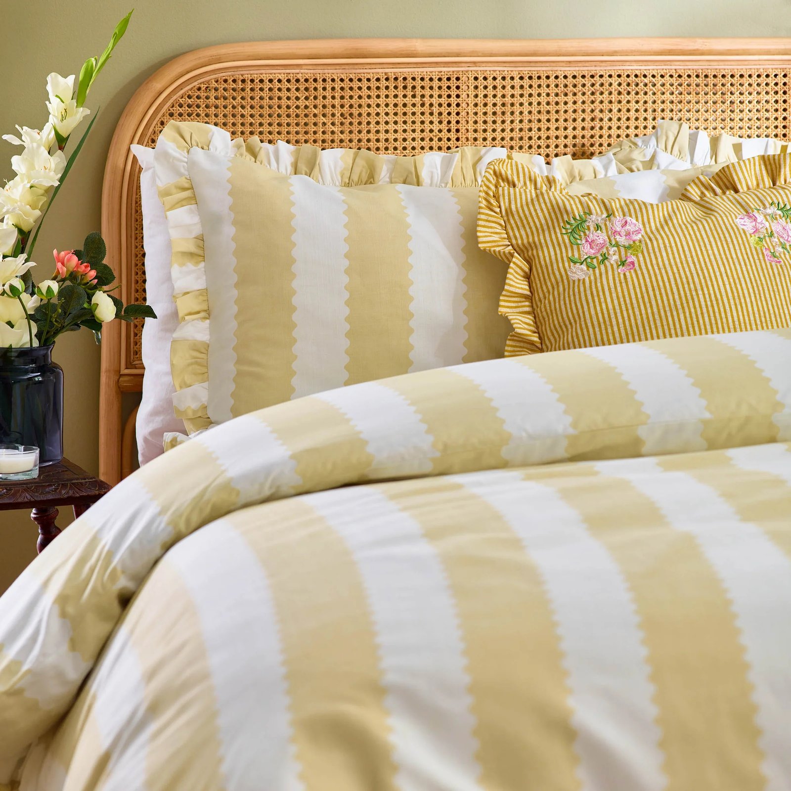 soft stripe bedding set